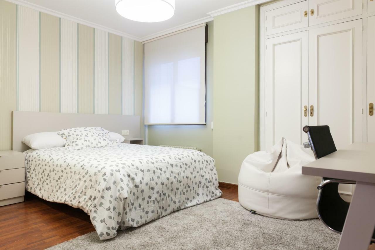 Zafiro Suites Santiago de Compostela Exteriör bild